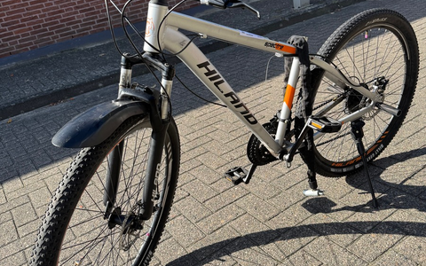 POL-DH: --- Sulingen, Fahrer telefoniert und hat Kind auf dem Schoß - Einbrüche in Stuhr und Twistringen --- - Foto: presseportal.de POL-DH: --- Sulingen, Fahrer telefoniert und hat Kind auf dem Schoß - Einbrüche in Stuhr und Twistringen --- - Foto: presseportal.de