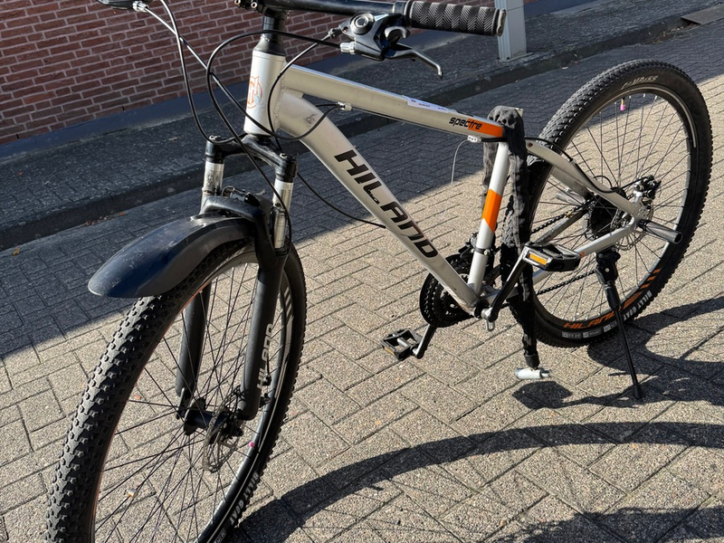 POL-DH: --- Sulingen, Fahrer telefoniert und hat Kind auf dem Schoß - Einbrüche in Stuhr und Twistringen --- - Foto: presseportal.de