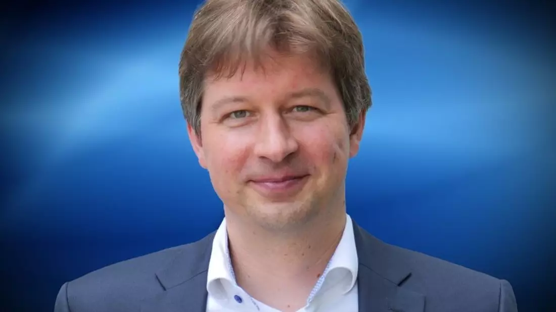HöMS: Professor und Leiter der Forschungsstelle Extremismusresilienz an der HöMS unterstützt Bundesinnenministerium - Bild: presseportal.de