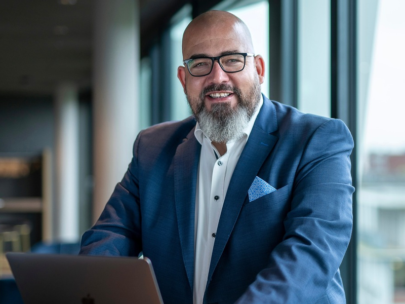 Sicherheitsberatung auf Augenhöhe: Wie Sascha Luike komplizierte Vorschriften verständlich macht - Foto: presseportal.de