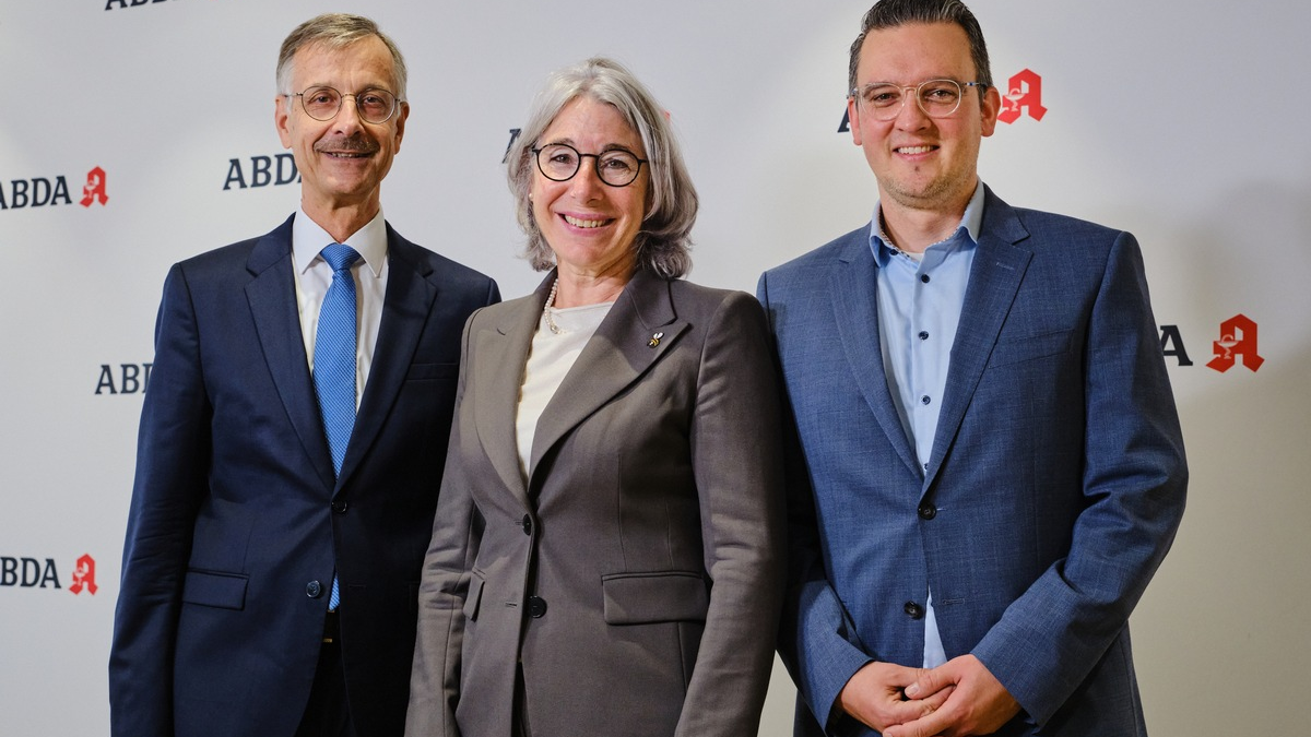 Deutscher Apothekertag: Ein Jahr vor der Bundestagswahl - Apothekerschaft richtet eindringlichen Appell an die Bundesregierung - Foto: presseportal.de