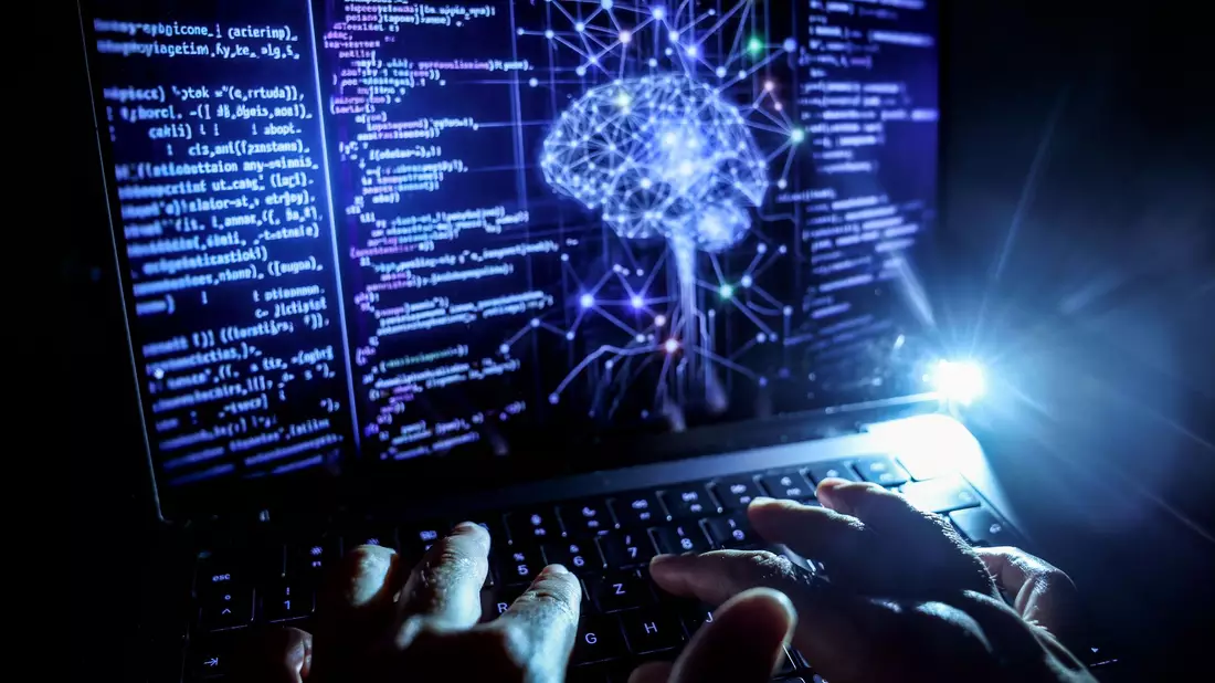 Das maschinelle Lernen auf der Grundlage künstlicher neuronaler Netze revolutioniert derzeit die Wissenschaft, die Technik und das tägliche Leben. - Bild: Oliver Berg/dpa