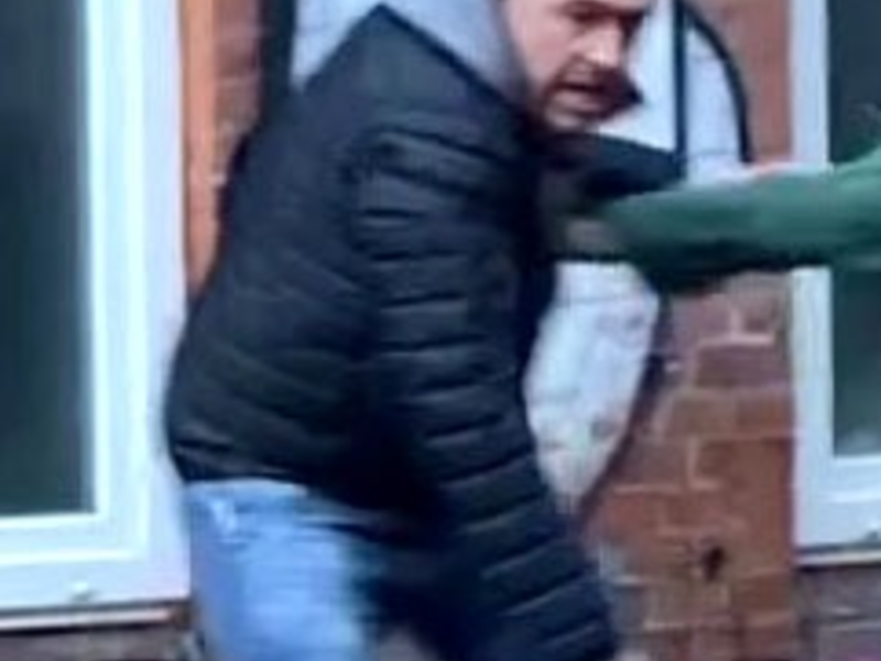 POL-KI: 241008.6 Kiel: Polizei veröffentlicht Bilder des Tatverdächtigen (Folgemeldung zu 241008.3 & 241008.5) - Foto: presseportal.de