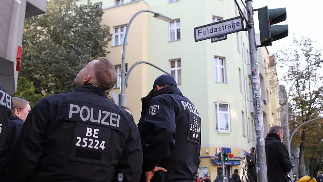 Polizei bei verbotener Pro-Palästina-Demo (Archiv) - Bild: über dts Nachrichtenagentur
