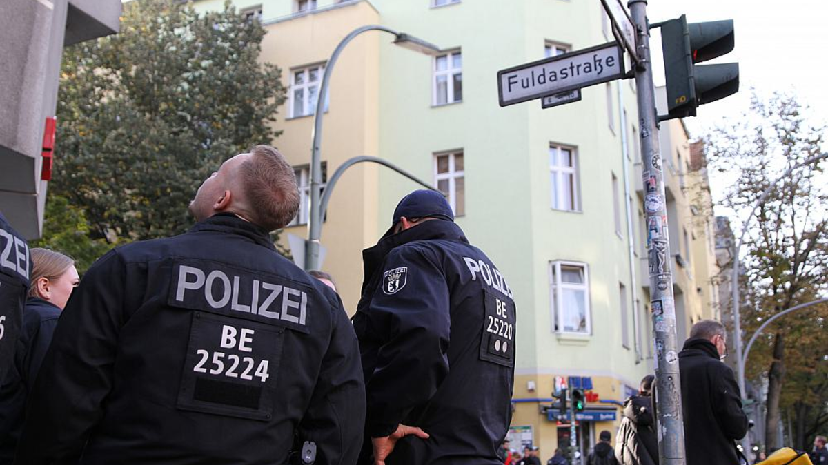 Polizei bei verbotener Pro-Palästina-Demo (Archiv) - Foto: über dts Nachrichtenagentur