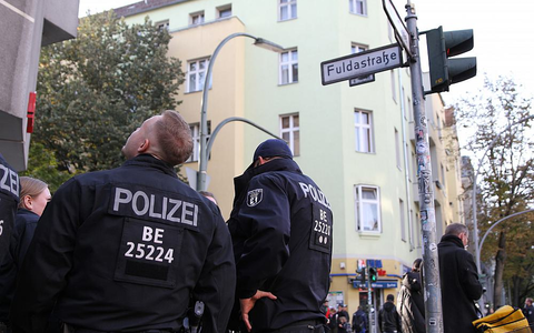 Polizei bei verbotener Pro-Palästina-Demo (Archiv) - Foto: über dts Nachrichtenagentur