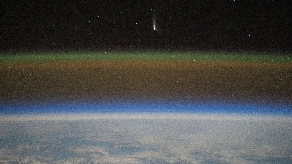 Tsuchinshan-Atlas soll am 10. Oktober im Westen am abendlichen Horizont auftauchen.  - Foto: Matthew Dominick/NASA/JSC/dpa