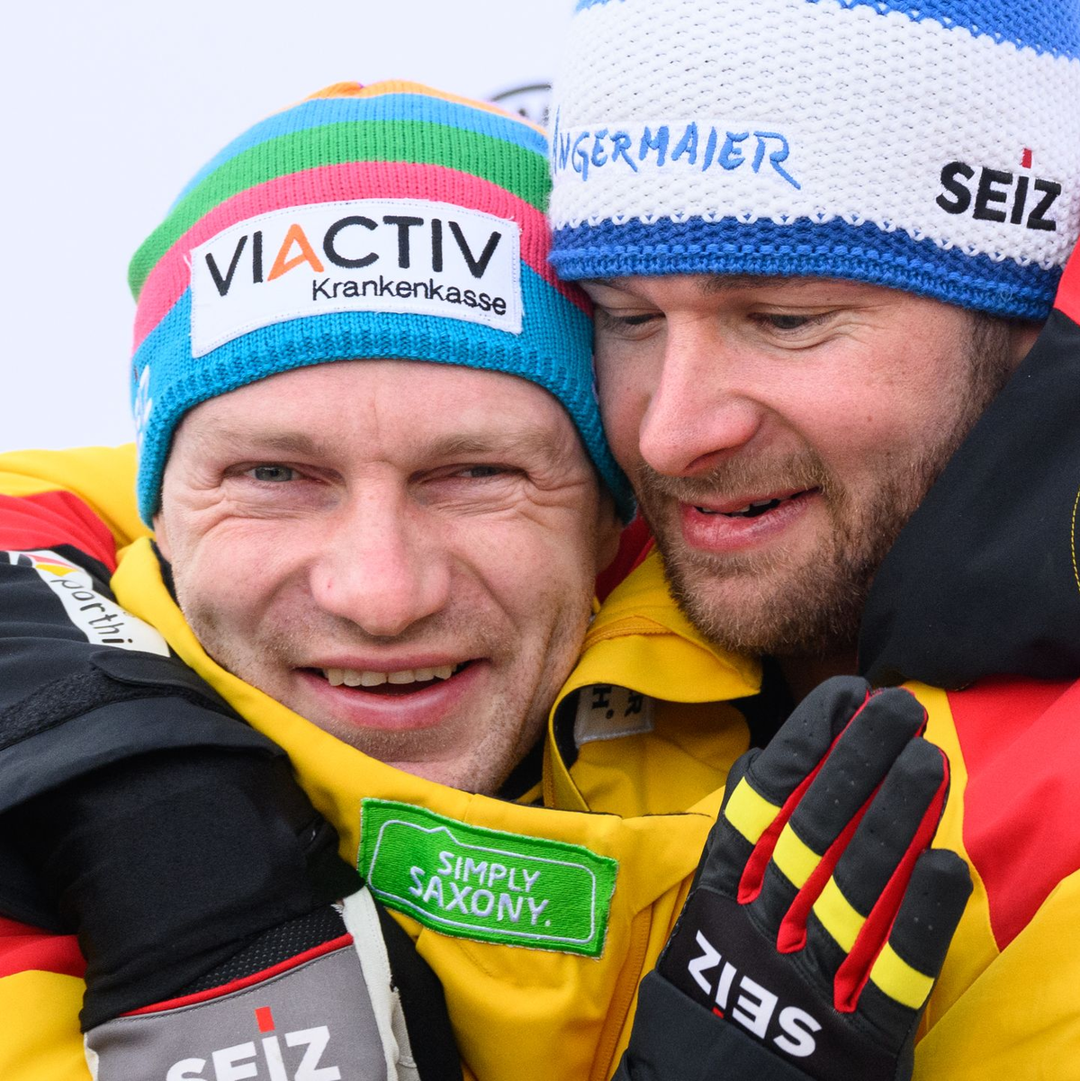 Zwischen Francesco Friedrich (links) und Johannes Lochner herrscht neuerdings Stunk. - Foto: Robert Michael/dpa
