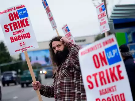 Der Streik bei Boeing wird damit weitergehen. (Archivbild) - Foto: Lindsey Wasson/AP