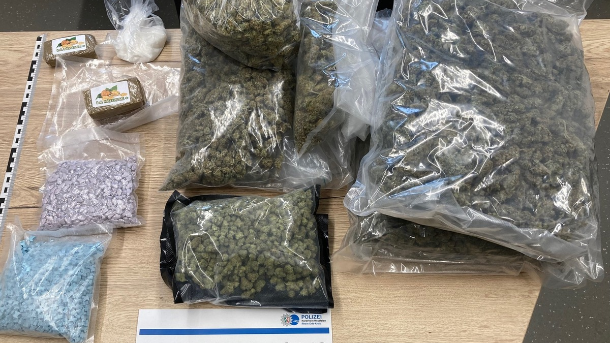 POL-REK: 241009-1: Polizei stellt mehr als acht Kilo Drogen sicher - Foto: presseportal.de
