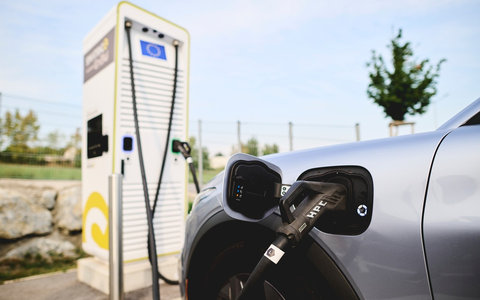 Rekord-Ausbau: SMATRICS EnBW errichtet im 3. Quartal 64 weitere Highspeed-Ladepunkte in Österreich - Foto: presseportal.de