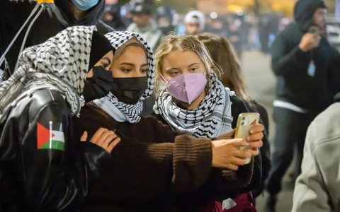 Am Montag, dem Jahrestag des Hamas-Massakers in Israel, war Greta Thunberg bei einer propalästinensischen Demonstration in Berlin. (Archivbild) - Foto: Christoph Soeder/dpa