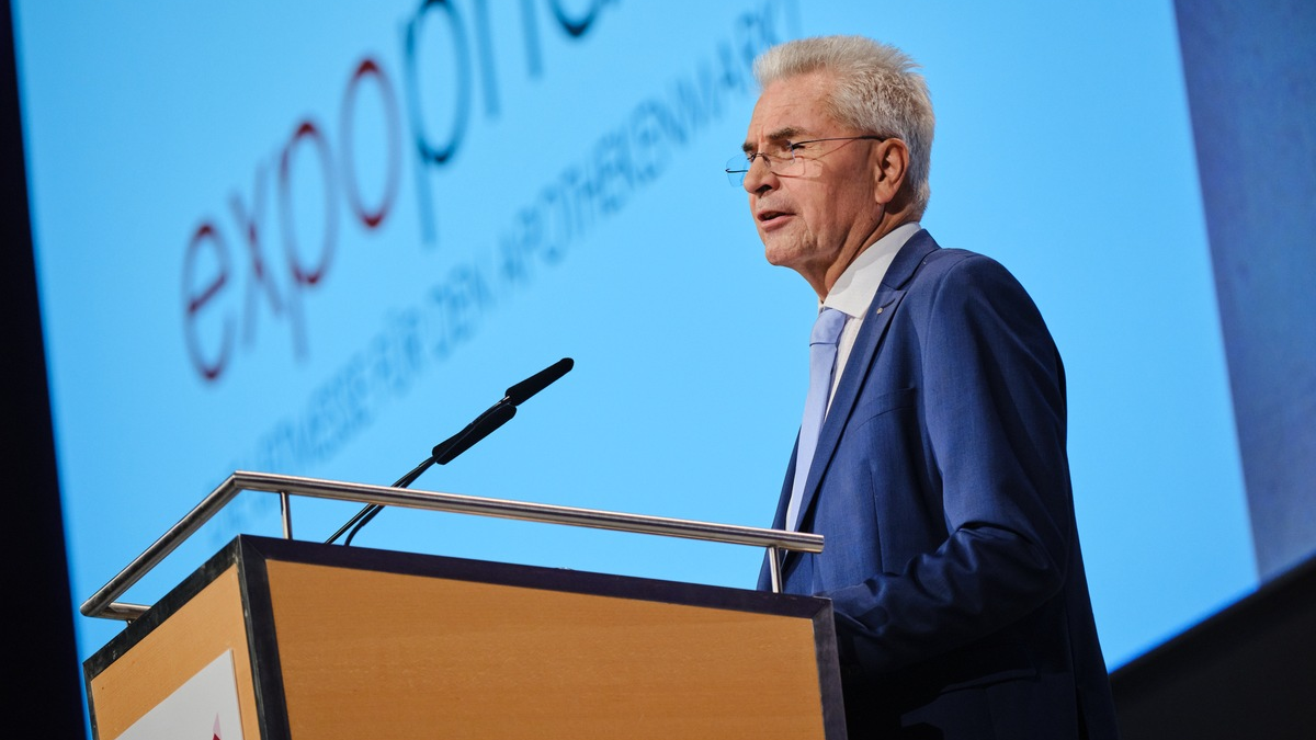 Expopharm: DAV-Vorsitzender Dr. Hubmann fordert sofortige, spürbare Honorarerhöhung für Apotheken - Foto: presseportal.de