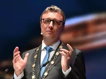 Die Max-Planck-Gesellschaft will unter Präsident Patrick Cramer Wissenschaftlern, die ihre Forschung in den USA nicht weiterführen können, Optionen in Deutschland eröffnen. (Archivbild)  - Foto: Swen Pförtner/dpa