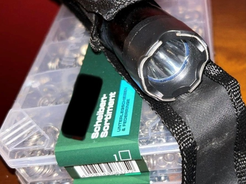 HZA-MS: Schwarzarbeit: Umfangreiche Durchsuchungen des Zolls im Bauhauptgewerbe mit Schwerpunkt in NRW Schadenssumme von sechs Millionen Euro / Vollstreckung von fünf Haftbefehlen / internationale Maßnahmen - Foto: presseportal.de