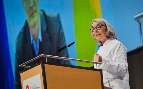 Deutscher Apothekertag / Overwiening: Politik gegen die Apotheken ist Politik gegen die Menschen! - Foto: presseportal.de