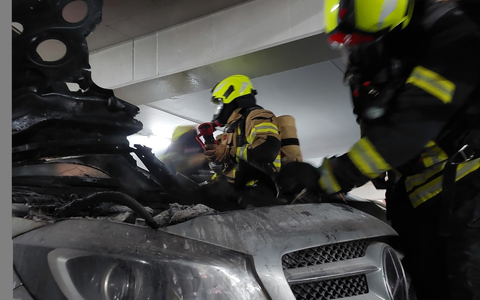 FW-GE: PKW-Brand im Parkhaus in Gelsenkirchen Buer - Foto: presseportal.de