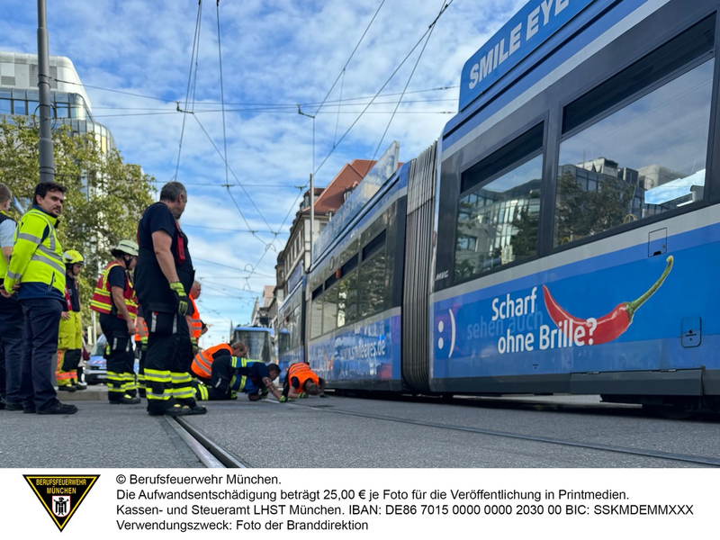 FW-M: Tram entgleist (Ludwigsvorstadt) - Foto: presseportal.de