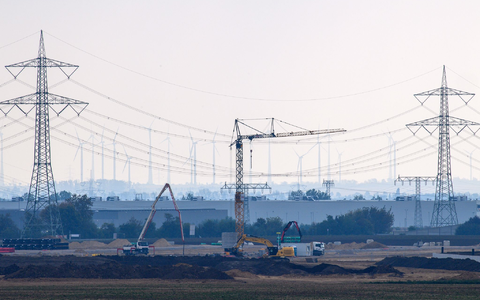 Das Intel-Werk in Magdeburg könnte für den deutschen Steuerzahler um vier Milliarden Euro günstiger werden (Archivbild). - Foto: Klaus-Dietmar Gabbert/dpa