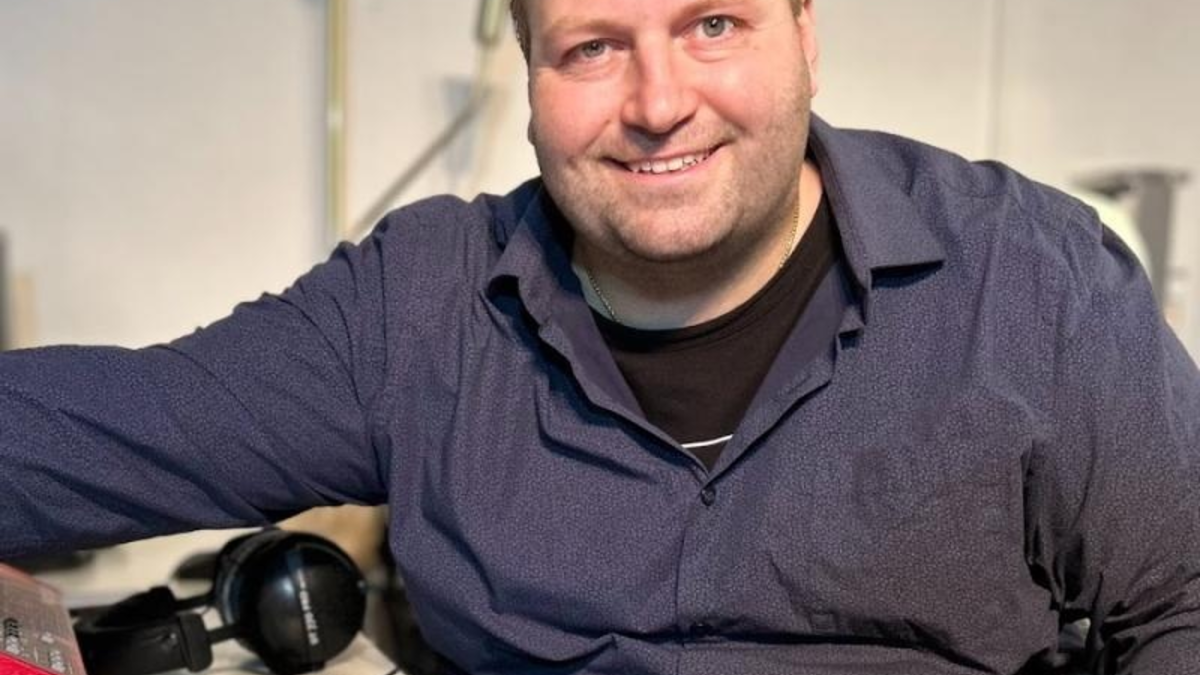 Musikproduzent Sören Schnabel liefert einen Hit nach dem anderen / 