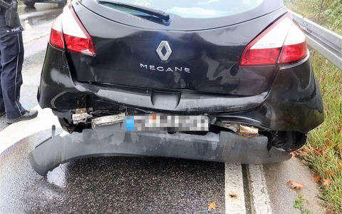 POL-ME: Zwei Leichtverletzte und hoher Sachschaden bei Auffahrunfall - Langenfeld - 2410043 - Foto: presseportal.de