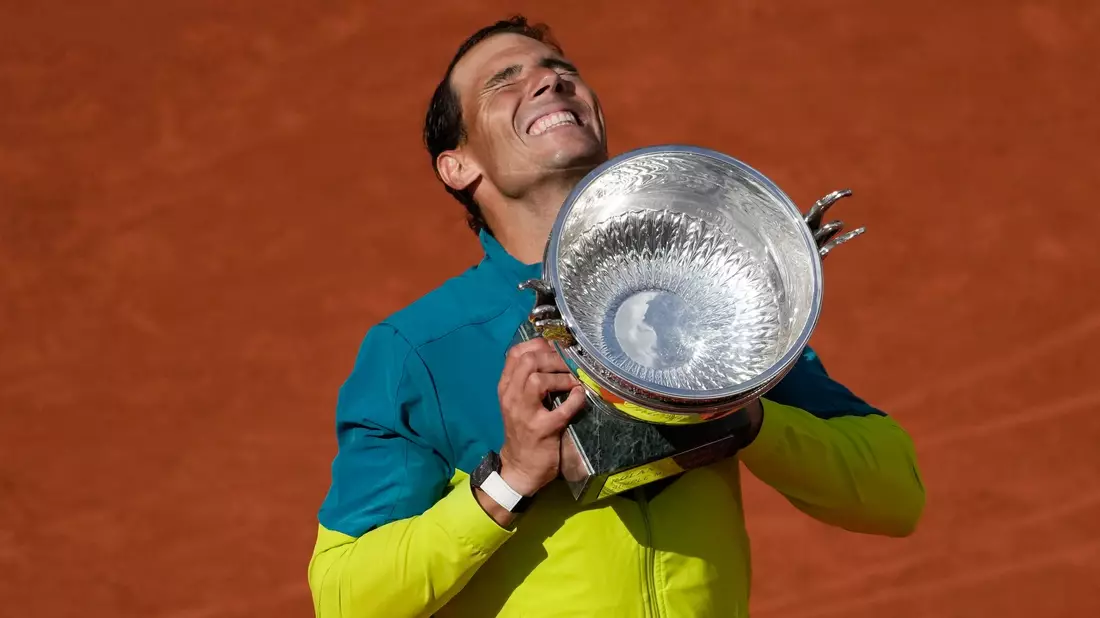 Im Stade Roland Garros hat Rafael Nadal seine größten Erfolge gefeiert. - Bild: Christophe Ena/AP/dpa
