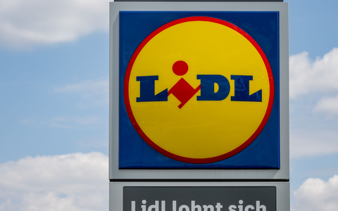 Lidl verzeichnete 2023 den höchsten Umsatz bei den Lebensmittel-Discountern in Deutschland. Im Bereich Non-Food haben die Lebensmittel-Discounter zuletzt weniger umgesetzt. - Foto: Hendrik Schmidt/dpa