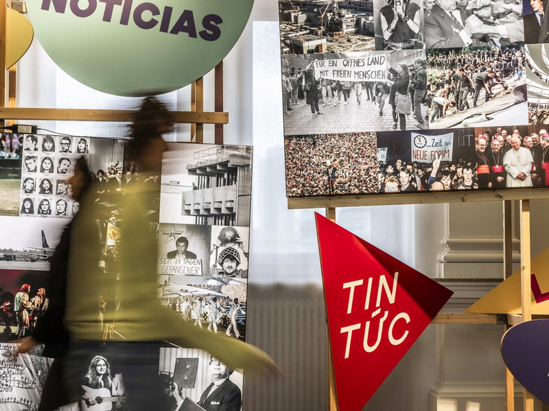 NACHRICHTEN - NEWS. Neue Sonderausstellung im Museum für Kommunikation Berlin über die Geschichte und unser Verhältnis zu Nachrichten - Foto: presseportal.de