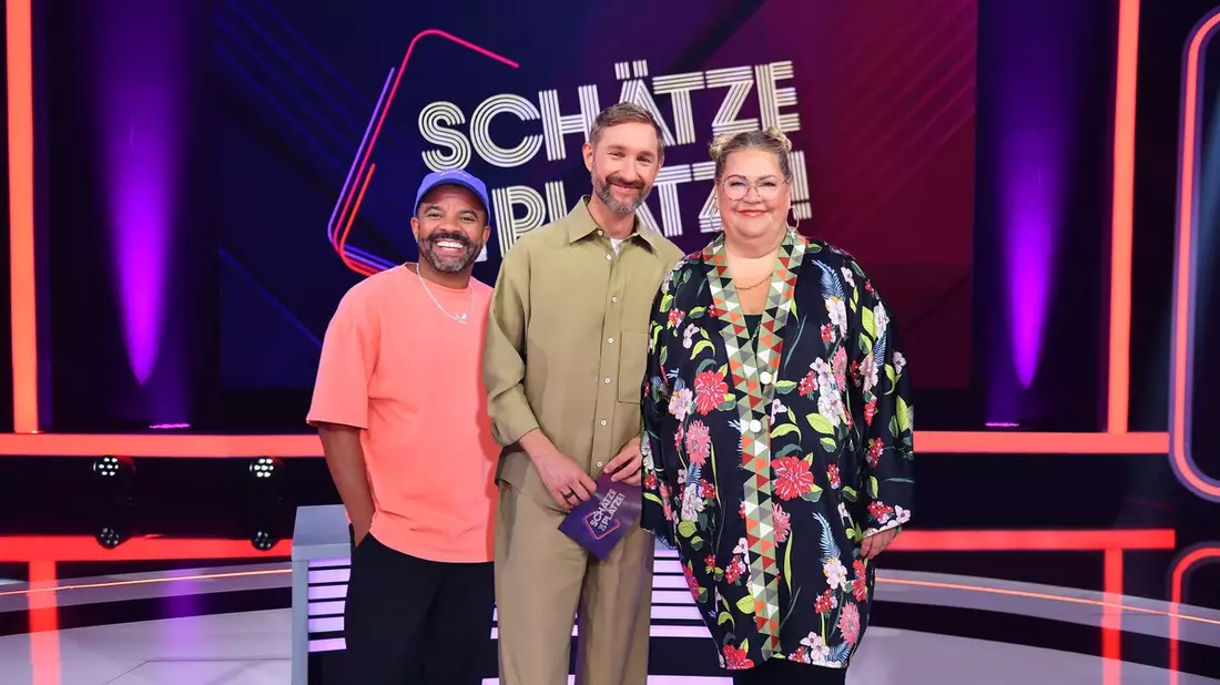Simon Pearce Daniel Boschmann Ilka Bessin Schätze die Plätze - Bild: Joyn/Julia Feldhagen, presseportal.de