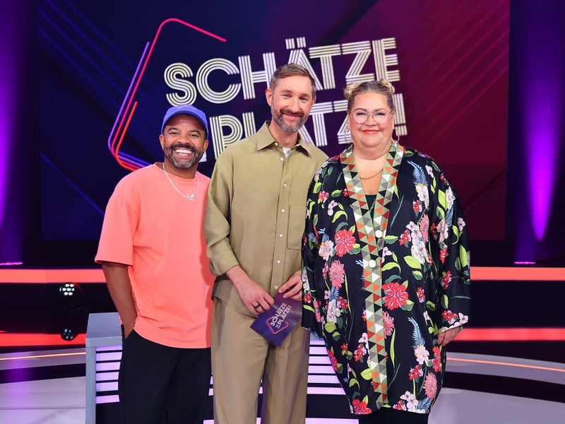 Simon Pearce Daniel Boschmann Ilka Bessin Schätze die Plätze - Foto: Joyn/Julia Feldhagen, presseportal.de