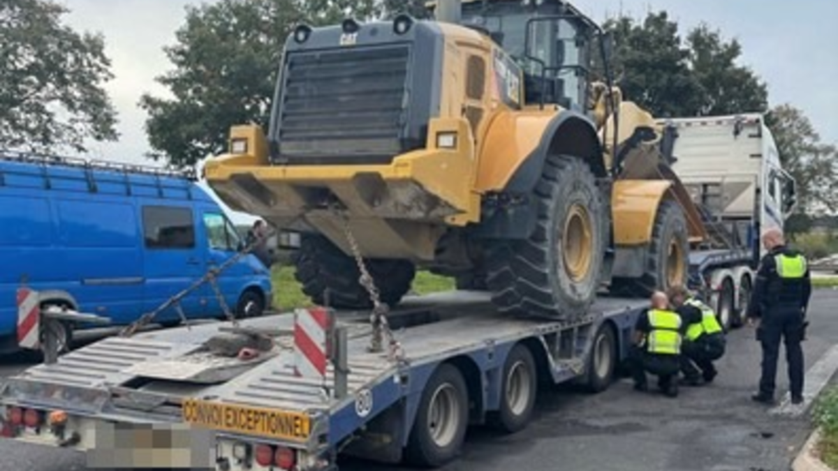 POL-VIE: Kreis Viersen: Erfolgreicher Kooperationseinsatz zur Überprüfung von Schwerlasttransportern - Foto: presseportal.de