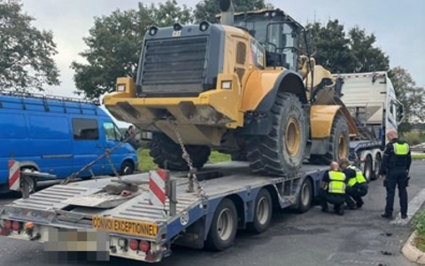 POL-VIE: Kreis Viersen: Erfolgreicher Kooperationseinsatz zur Überprüfung von Schwerlasttransportern - Foto: presseportal.de