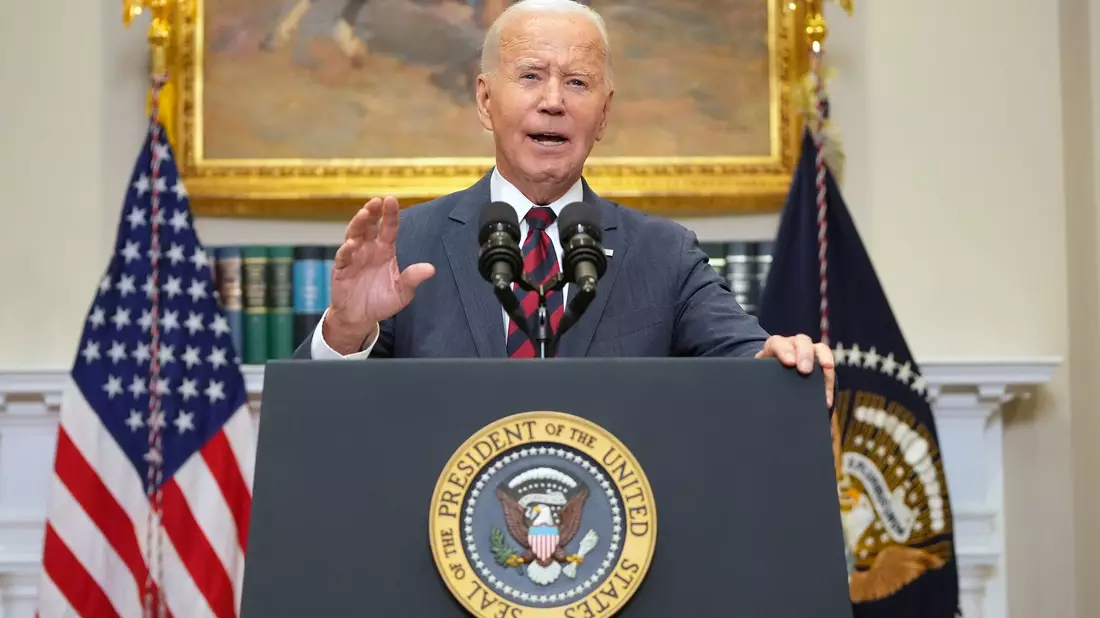US-Präsident Joe Biden sagte eine Deutschlandreise wegen des Hurrikans ab. - Bild: Mark Schiefelbein/AP/dpa