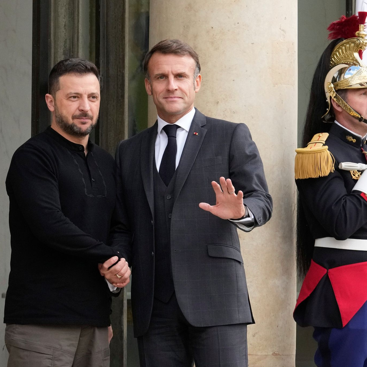 Die Vorarbeiten für Sicherheitsgarantien für die Ukraine sind nach Angaben von Präsident Macron abgeschlossen. - Foto: Michel Euler/AP/dpa