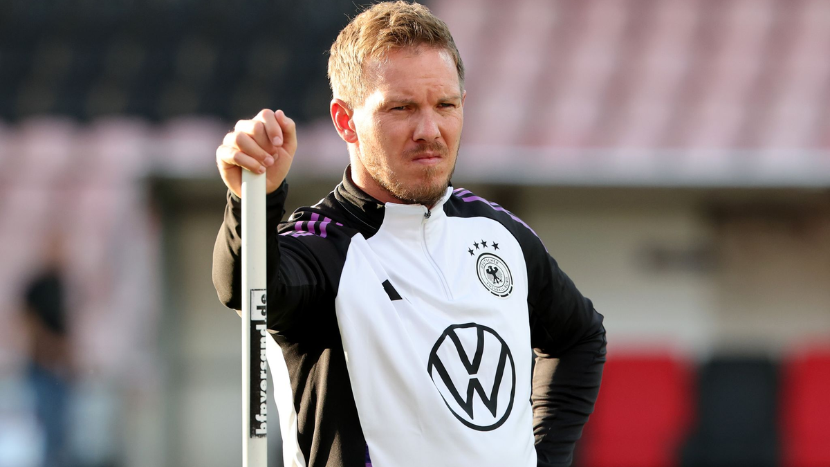 Bundestrainer Nagelsmann hat selbst eng mit Red-Bull-Chef Oliver Mintzlaff gearbeitet. - Foto: Christian Charisius/dpa