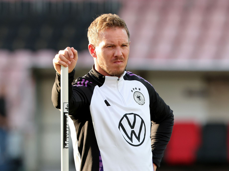 Tim Kleindienst (M), hier beim Abschlusstraining, wird gegen Bosnien erstmals im DFB-Team stürmen. - Foto: Christian Charisius/dpa