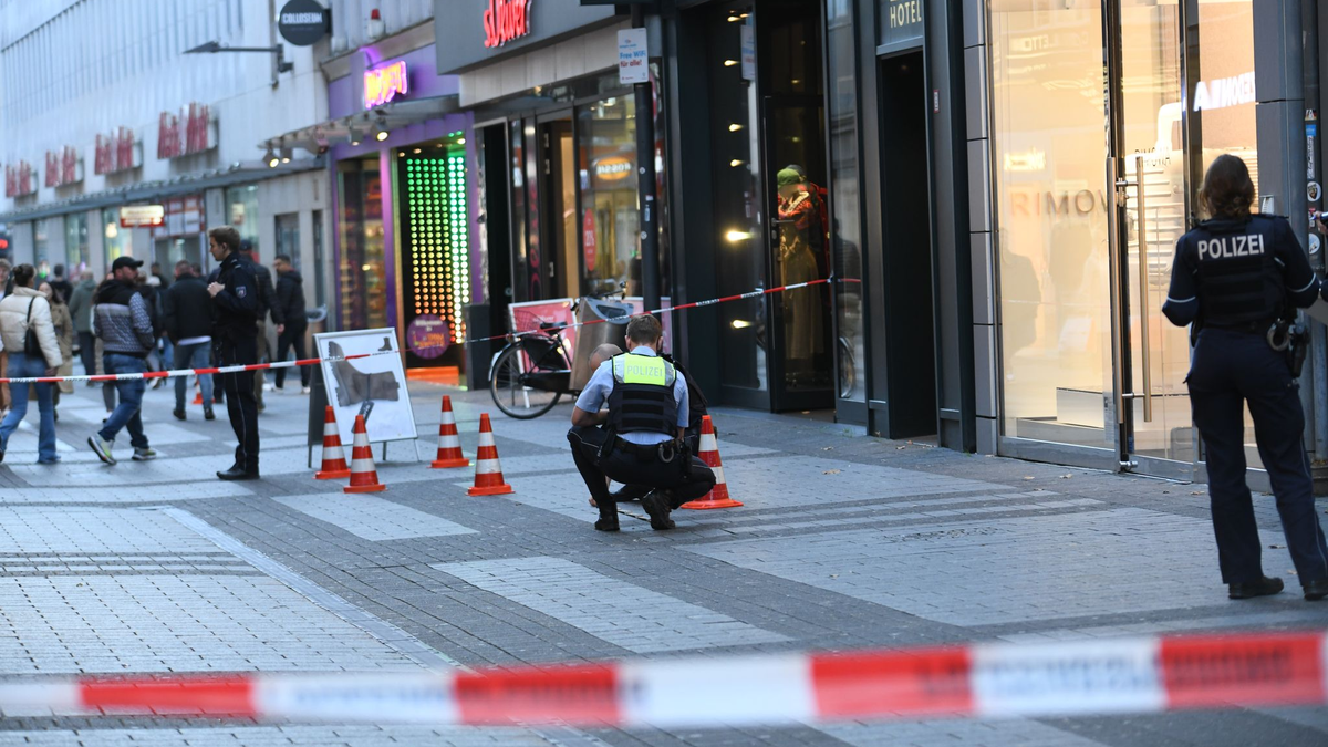 Ein mutmaßlicher Tatbeteiligter wurde festgenommen. - Foto: Vincent Kempf/dpa