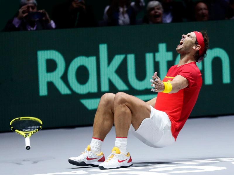 Emotional feierte Rafael Nadal den Davis-Cup-Titel 2019 - es war sein fünfter.  - Foto: Manu Fernandez/AP/dpa
