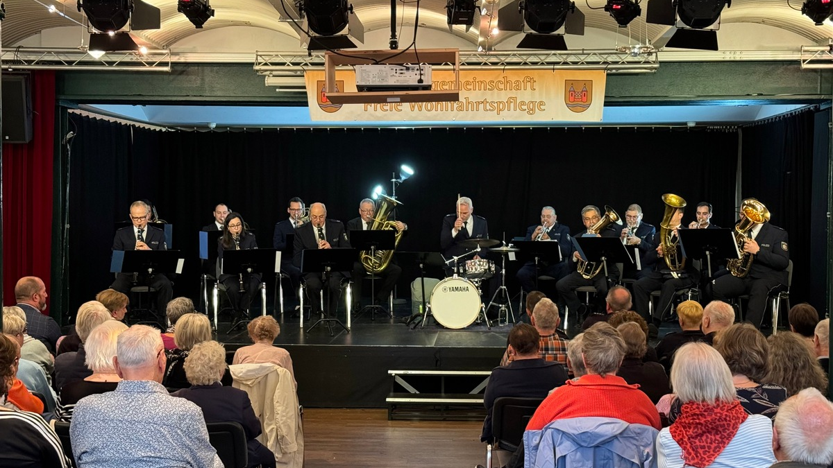 POL-EN: Schwelm: Landespolizeiorchester bei Präventionsveranstaltung zu Besuch - Foto: presseportal.de