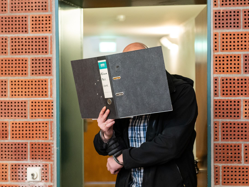 Im Prozess um einen Mord ohne Leiche hat der Angeklagte keine Angaben gemacht. (Foto-aktuell)  - Foto: Silas Stein/dpa