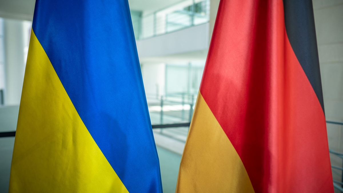 Der ukrainische Präsident Selenskyj ist in Deutschland zu Besuch. - Foto: Michael Kappeler/dpa