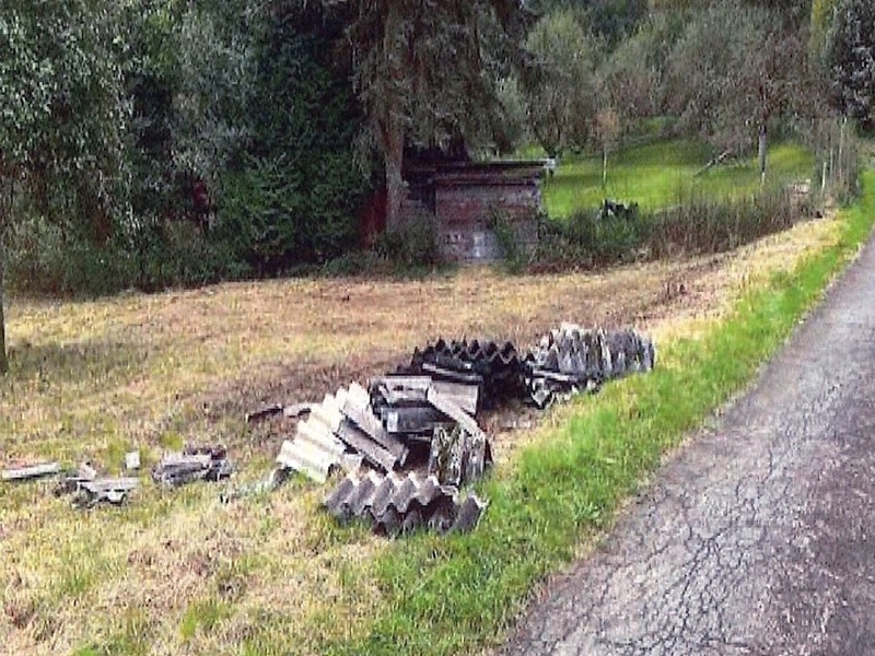 POL-LDK: + Wer hat die Asbest-Platten entsorgt? + Unfallflucht am Erdaer Kreuz + Schwindel hat Folgen + Gegenverkehr übersehen + - Foto: presseportal.de