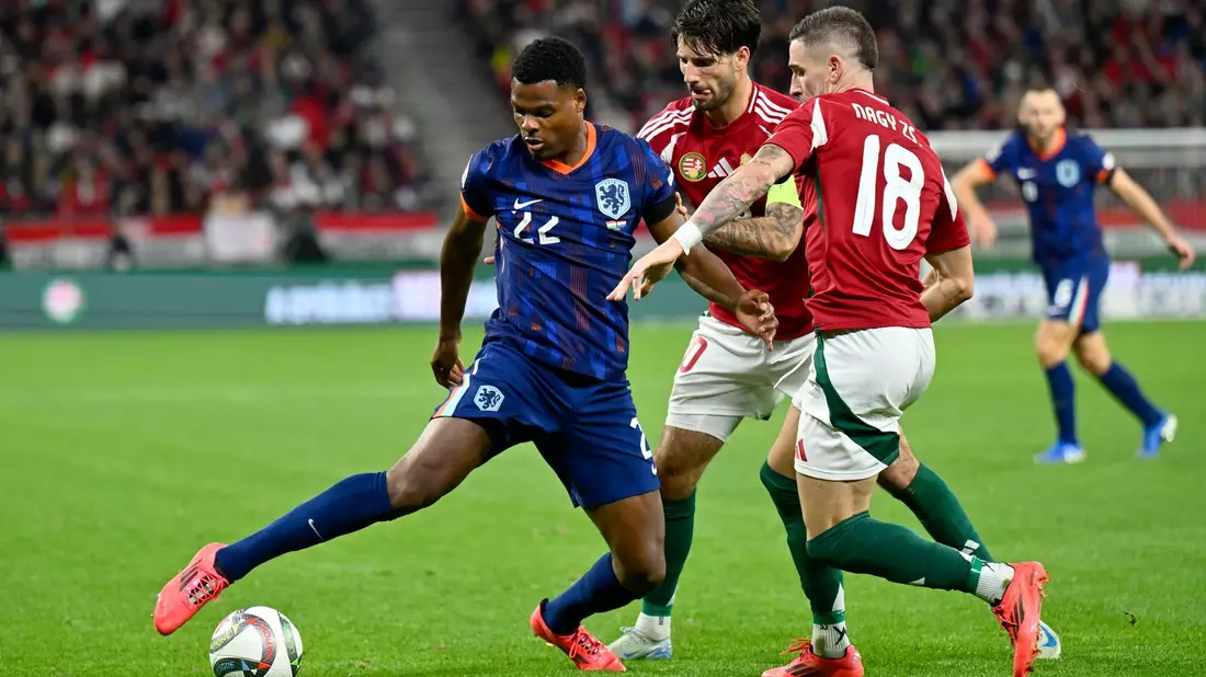 Denzel Dumfries traf für die Niederlande zum Ausgleich in Ungarn. - Bild: Denes Erdos/AP/dpa