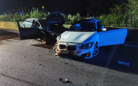 FW-MH: Unfall auf der A40 - Vier verletzte Personen - Foto: presseportal.de