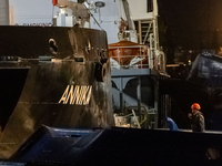 Die «Annika» ist in der Nacht im Rostocker Hafen angekommen. - Foto: Bodo Marks/dpa