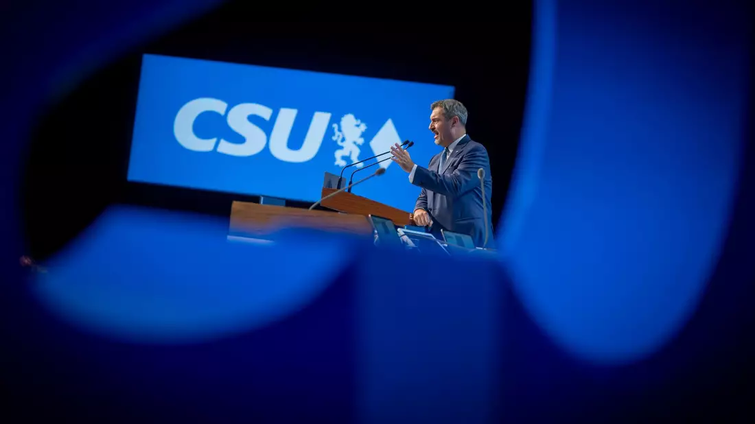 Die CSU beschließt in ihren Leitanträgen zentrale Forderungen für Bundestagswahlkampf. - Bild: Peter Kneffel/dpa