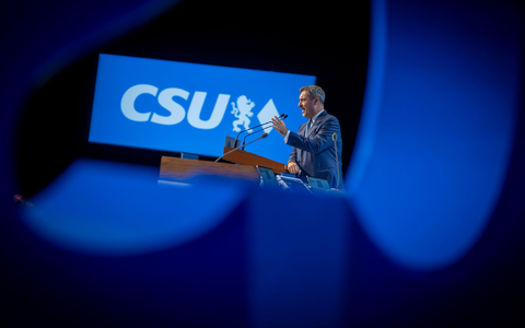 Die CSU beschließt in ihren Leitanträgen zentrale Forderungen für Bundestagswahlkampf. - Foto: Peter Kneffel/dpa Die CSU beschließt in ihren Leitanträgen zentrale Forderungen für Bundestagswahlkampf. - Foto: Peter Kneffel/dpa