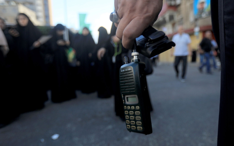 Der Iran hat Pager in Flugzeugen verboten. - Foto: Bilal Jawich/XinHua/dpa