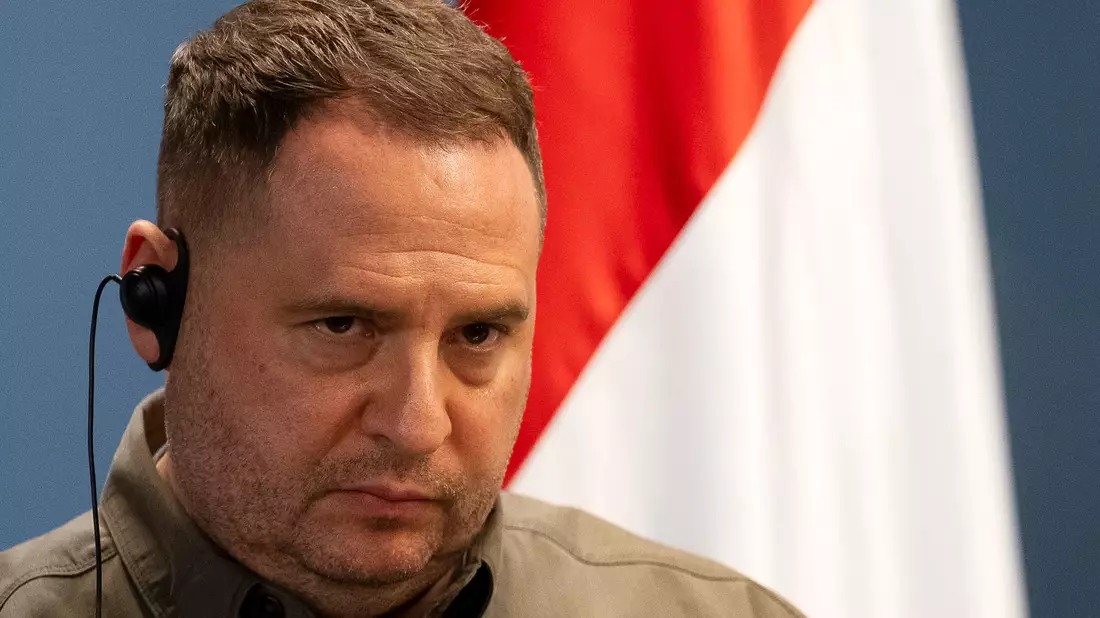 Der einflussreiche Chef des ukrainischen Präsidentenbüros, Andrij Jermak, drängt auf schnelle Antworten des Westens auf den «Siegesplan» des von Russland überfallenen Landes. (Archivbild) - Bild: Denes Erdos/AP/dpa