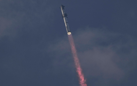 Fünfter Versuch: Das Raumschiff «Starship» soll wieder zu einem Testflug starten. - Foto: Eric Gay/AP/dpa Fünfter Versuch: Das Raumschiff «Starship» soll wieder zu einem Testflug starten. - Foto: Eric Gay/AP/dpa